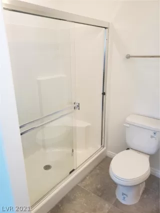 Photo #6: 2298921 Listing