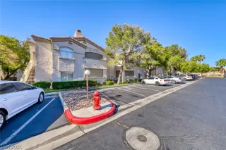 Photo #1: 2298935 Listing