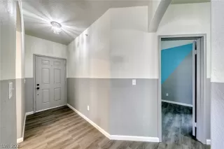 Photo #3: 2298935 Listing