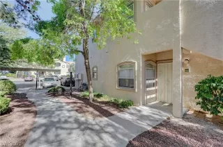 Photo #2: 2298989 Listing