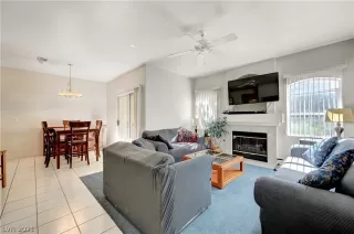 Photo #4: 2298989 Listing