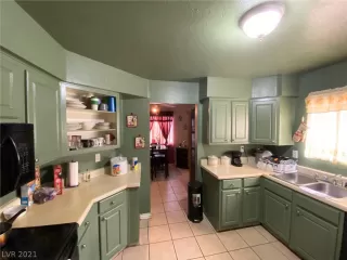 Photo #1: 2298999 Listing