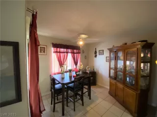 Photo #5: 2298999 Listing