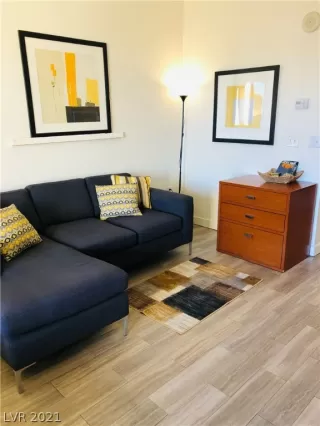 Photo #2: 2299016 Listing 