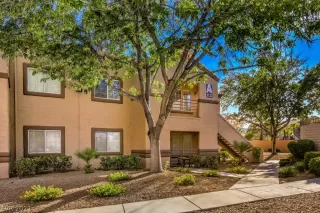 Photo #1: 2299040 Listing 