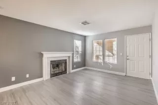 Photo #5: 2299040 Listing 