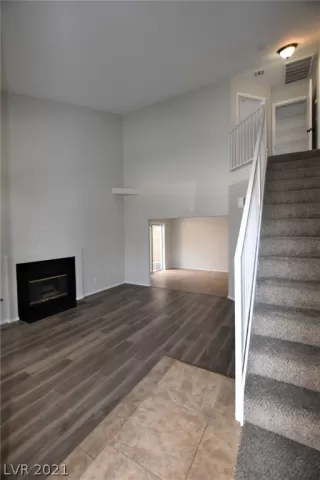 Photo #1: 2299051 Listing 