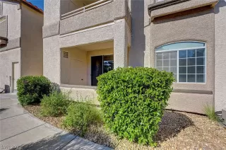 Photo #4: 2299092 Listing