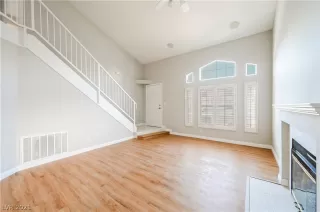 Photo #1: 2299131 Listing 