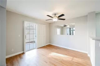 Photo #5: 2299131 Listing 