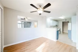 Photo #6: 2299131 Listing 