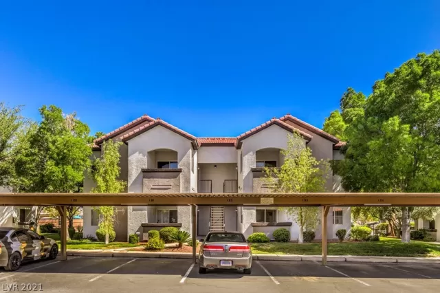 MLS: 2299142 Condo For Sale