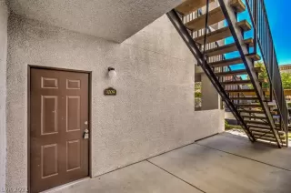 Photo #3: 2299142 Listing 