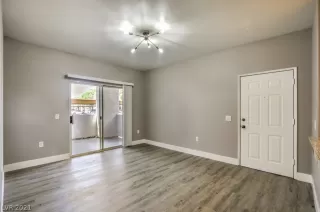 Photo #4: 2299142 Listing 