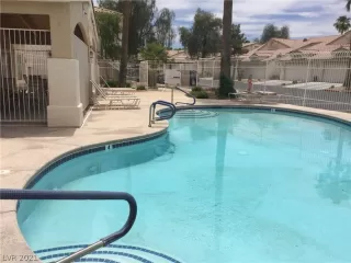 Photo #3: 2299155 Listing 