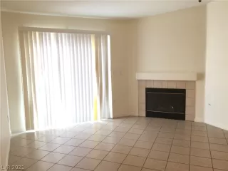 Photo #4: 2299155 Listing 