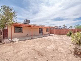 Photo #1: 2299173 Listing 