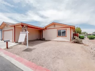 Photo #5: 2299173 Listing 