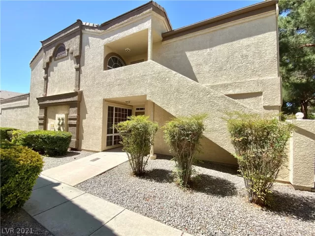 MLS: 2299187 Condo For Sale