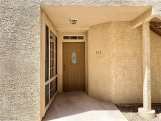 Photo #3: 2299187 Listing 