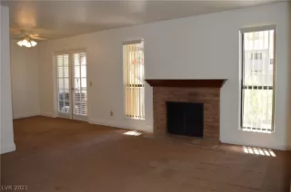 Photo #4: 2299207 Listing