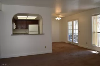 Photo #5: 2299207 Listing