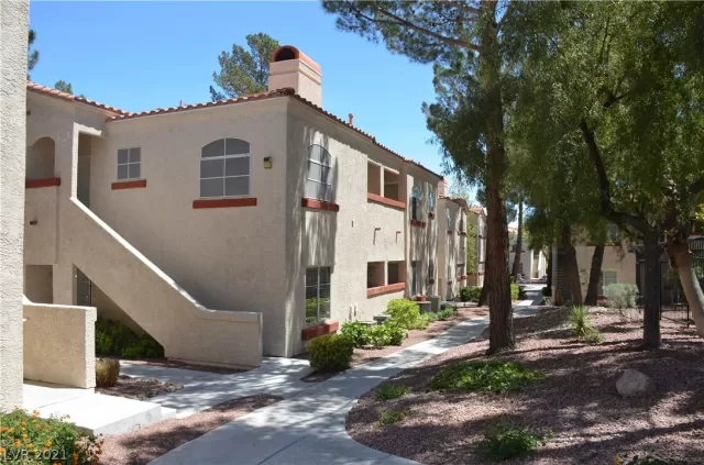 MLS: 2299219 Condo For Sale