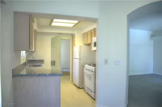 Photo #3: 2299219 Listing 