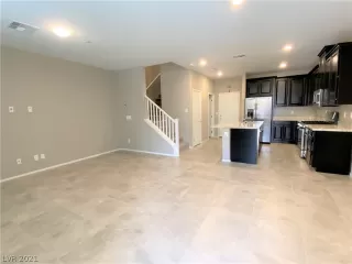 Photo #3: 2299228 Listing 