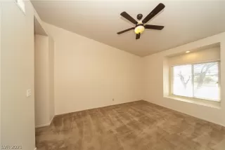 Photo #4: 2299242 Listing 