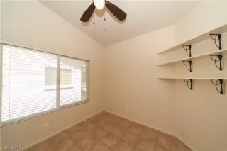 Photo #5: 2299242 Listing 