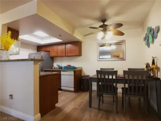 Photo #4: 2299250 Listing 