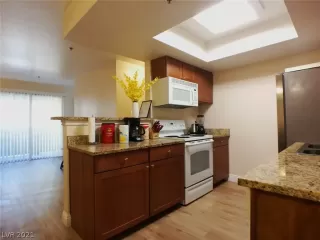 Photo #6: 2299250 Listing 