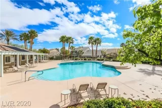 Photo #3: 2299299 Listing 