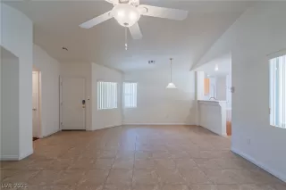 Photo #2: 2299314 Listing 