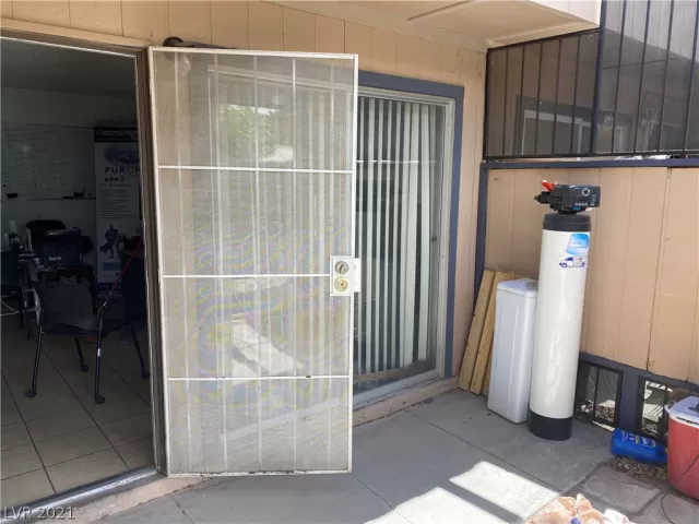 MLS: 2299329 Condo For Sale