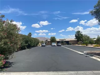 Photo #1: 2299329 Listing 