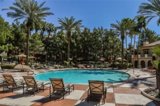 Photo #1: 2299362 Listing 