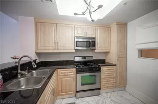 Photo #4: 2299362 Listing 