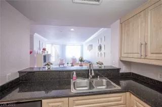 Photo #6: 2299362 Listing 