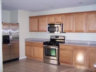 Photo #1: 2299428 Listing 