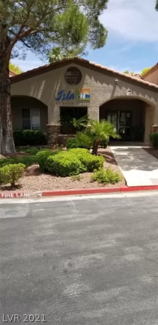 Photo #1: 2299440 Listing