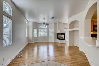 Photo #1: 2299472 Listing