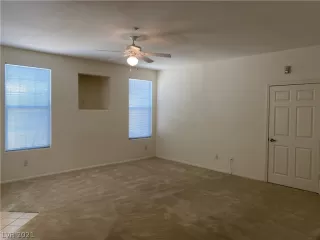 Photo #4: 2299476 Listing 