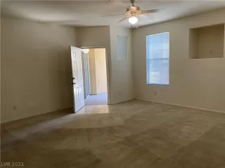 Photo #6: 2299476 Listing 