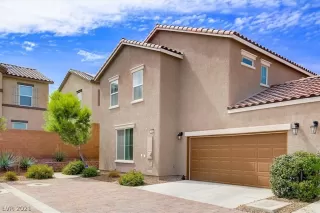 Photo #1: 2299490 Listing