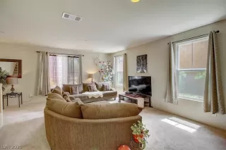 Photo #5: 2299490 Listing