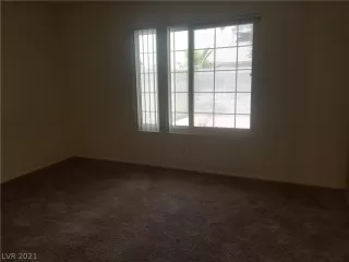 Photo #5: 2299494 Listing