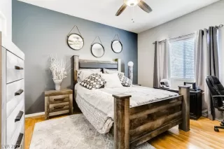 Photo #6: 2299501 Listing 