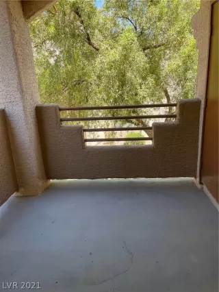 Photo #5: 2299506 Listing 